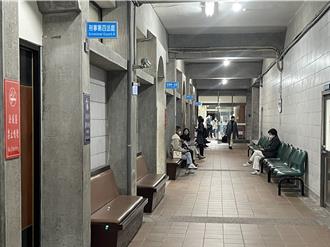 猛追女同事遭封鎖   噁男傳「露鳥照」：剩這一招能讓妳解封