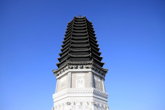 挖蓄水池发现唐佛塔遗址 出土神秘金棺 藏23颗舍利子