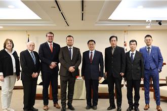 北德跨邦城市代表團拜會 黃偉哲盼深化關係共創雙贏