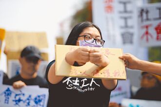 回捐陋习断不了 社工满腹薪酸