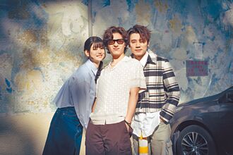 王碩瀚男男吻 嫌李銘忠落腮鬍刮嘴