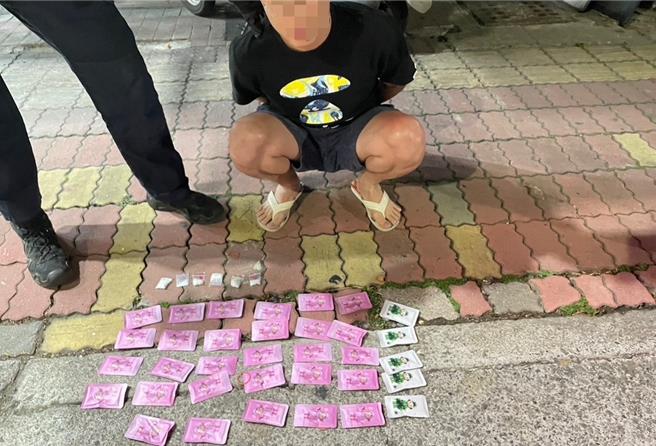 潘嫌駕車違停引警方注意，閃避眼神反倒引起警方懷疑，進而查獲大量毒品。 （翻攝照片／洪靖宜高雄傳真）