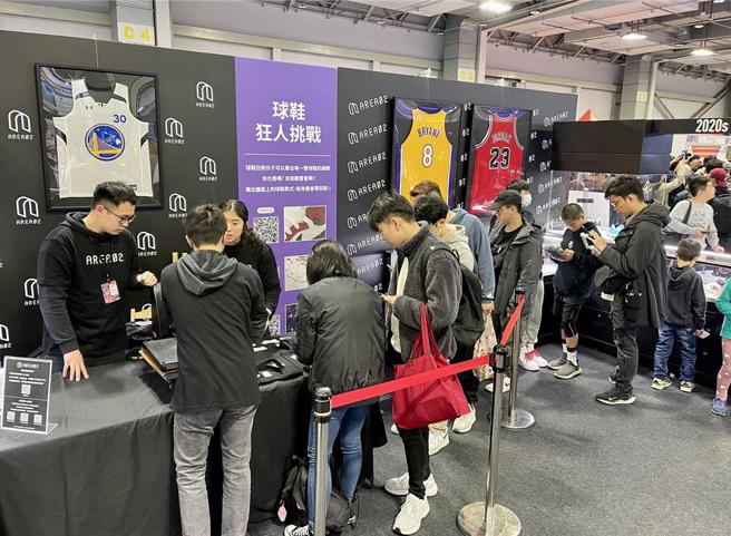 球鞋与潮流交易平台AREA 02完成约300万美元Pre-A轮募资，将开通跨境营运。图／AREA 02