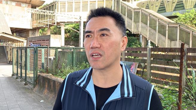 觀光署2月表示6月起恢復赴陸禁團令，對此隸屬立法院交通委員會的立委林沛祥表示，此舉無異於「懲罰自己人」，林並建議中央政府不要再做政治操作，回歸民生，讓觀光業復甦，全力拚經濟。（徐佑昇攝）