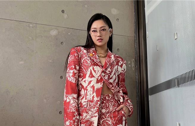 琟娜Verna日前出席時尚活動。（谷優娛樂提供）