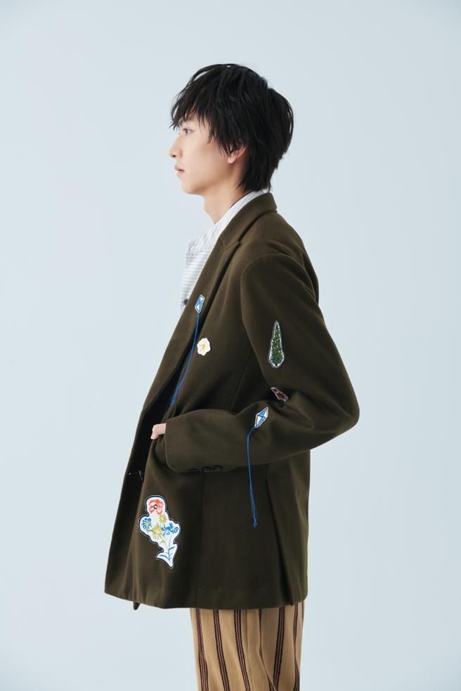 微風南山5月開幕新櫃CHERNG，雙排釦毛料西外優惠價9000元。（微風提供）