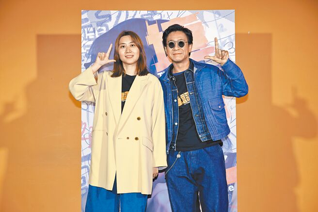 黃綺琳（左）和朱栢康再度合作默契十足，20日一同出席《填詞L》首映會。（華映娛樂提供）