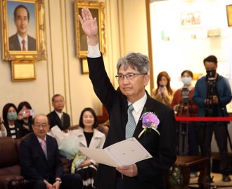 民进党巨婴化？歷史哥抓包1新科绿委竟敢翘班：学坏了嘛