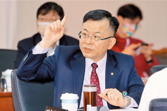 「小英男孩」、通傳會、促轉會等的官員「德不配位」，心中升起相對剝奪感。（本報資料照片）