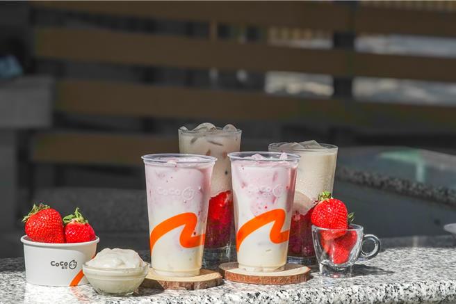 全台唯一用喝的大福CoCo草莓蒸大福。（CoCo都可提供）