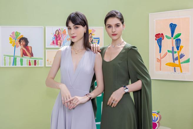 梵克雅宝每年春天登场的春日花园，模特儿展示最新珠宝作品。（Van Cleef &amp; Arpels提供）