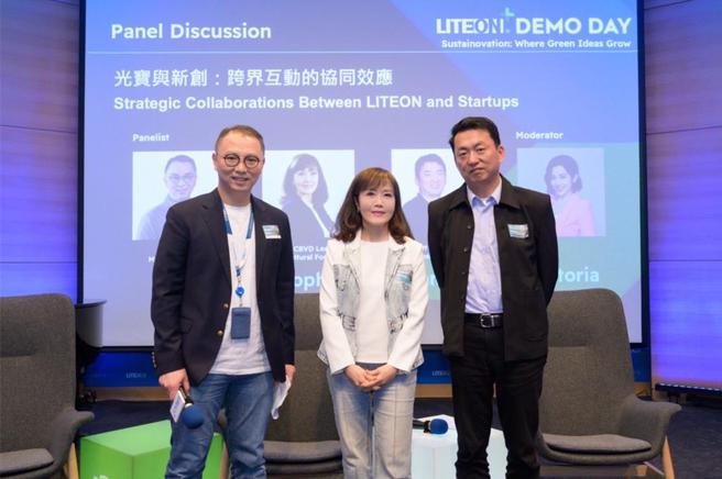 LITEON＋ Demo Day论坛：光宝科技新创办公室LITEON＋负责人陈宏明(左一)、光宝科技企业品牌价值发展中心负责人暨光宝文教基金会执行长张衣宜(左二)担任与谈人。图／光宝提供