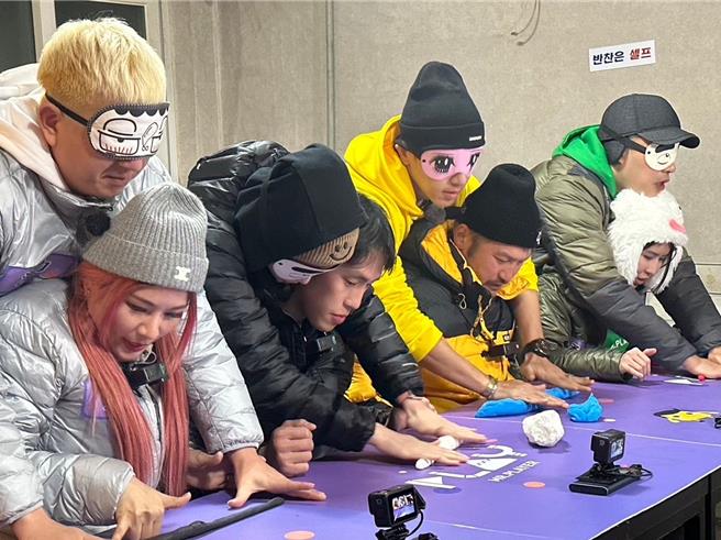 3對新婚夫妻對上坤達、KID組成的地主隊。（三立提供）