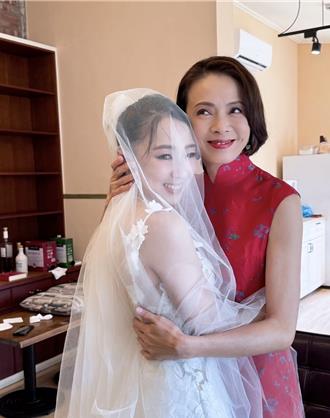 金鐘視后柯淑勤愛女杜蕾出嫁 拜別時一叮嚀超催淚