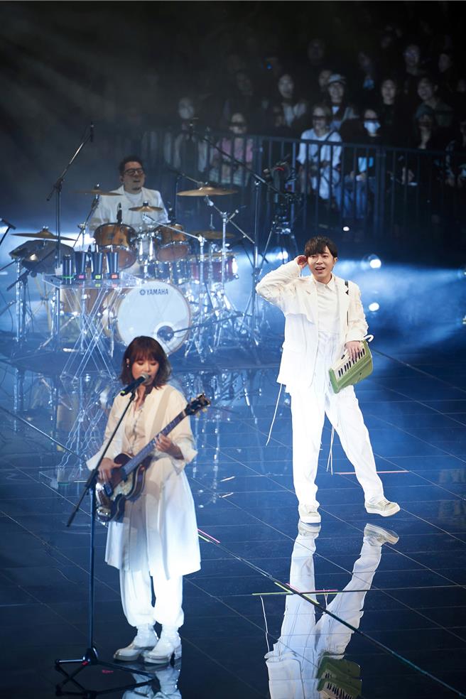 蘇打綠22日在香港紅館舉辦「二十年一刻」演唱會。（緒風有限公司提供）