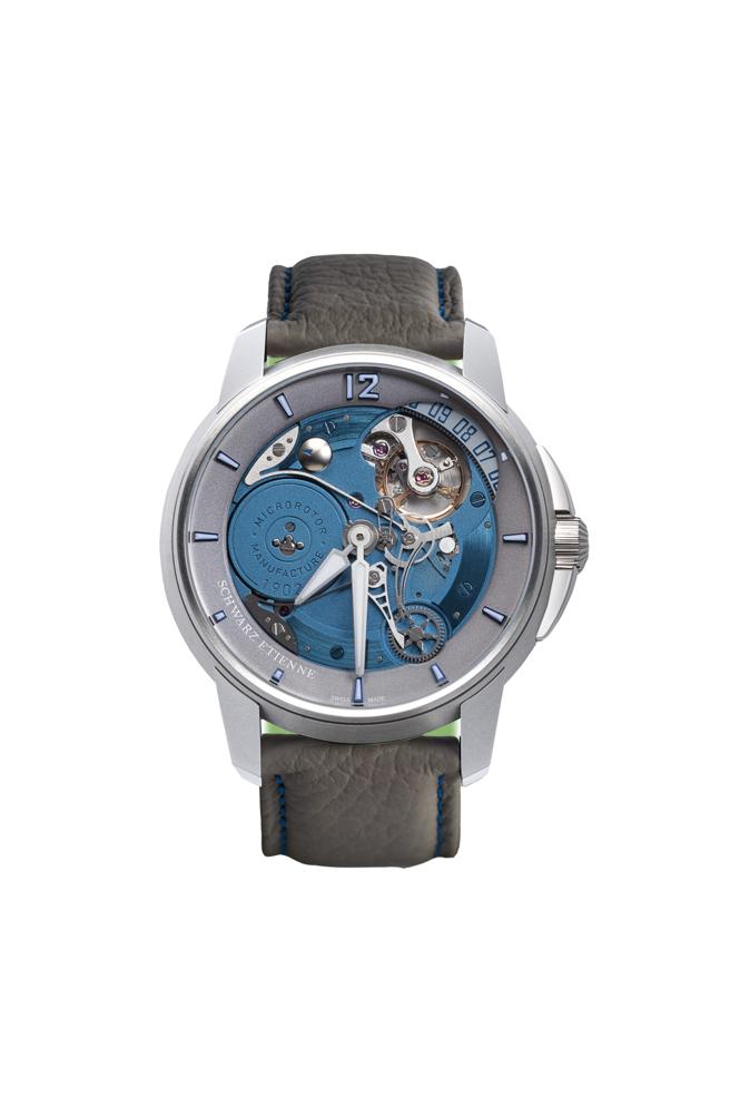 Schwarz Etienne主打Roswell 08 Blue日期腕表，60萬元。（瑞博品提供）