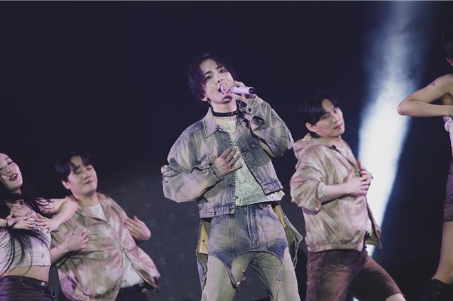 KEY新歌〈GASOLINE〉还特别准备了演唱会版本。（宽宽整合行销提供）