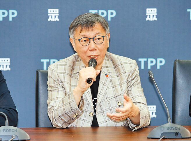 民眾党主席柯文哲22日出席立法院党团晨会，针对电价调涨议题发表看法。（姚志平摄）