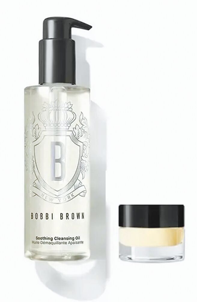 新光三越beautySTAGE BOBBI BROWN超輕水感茉莉淨妝油獨家組，特價2150元。（新光三越提供）