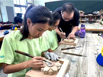 新北75校邀藝術家進駐 豐富課程提升美感教育