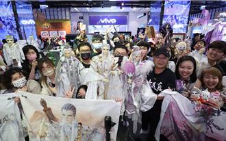 「三先天」歡慶20週年 粉絲灌頂嗨喊：像鑽媽祖轎底一樣幸運！