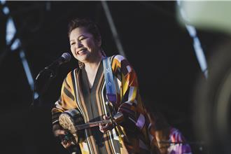 夏川里美高雄开唱流利中文嗨翻全场 加唱这首歌超有诚意