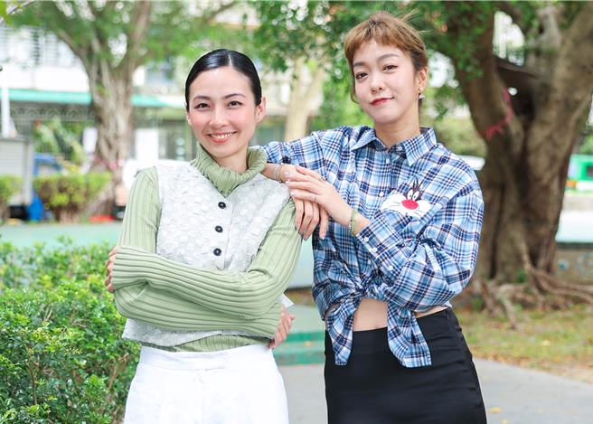 大霈（右）、黄湘婷感情深厚。（粘耿豪摄）