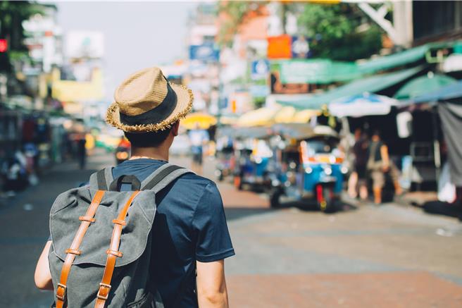 接近清明小长假，大陆旅游预订量翻倍成长，多请几天「拼假」到国外旅游的热度也持续升温。（示意图：shutterstock／达志）