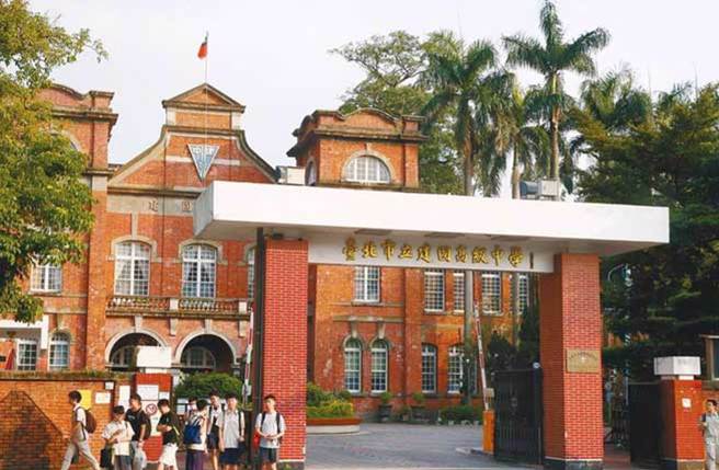 建中高三校排前10%同學，學習方式幾乎都是上課認真聽課，大考衝刺就很輕鬆。(資料照)