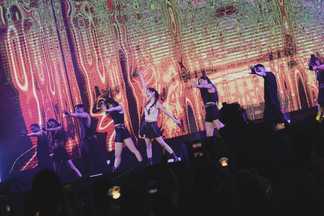 寶兒展現超高水準的唱跳實力。（寬寬整合行銷提供）