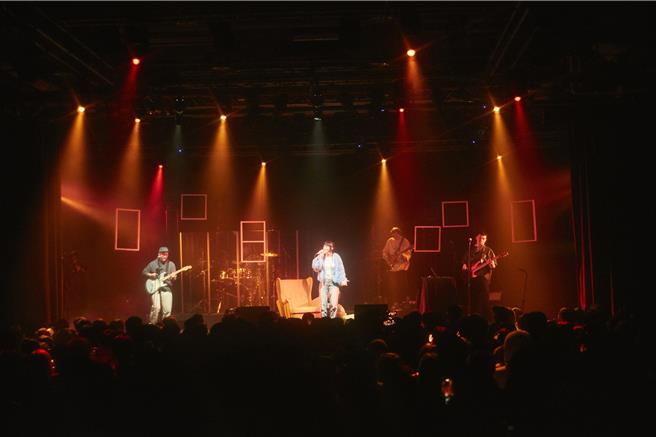 青虫aoi日前首次舉辦千人演唱會。（晨安音樂提供）