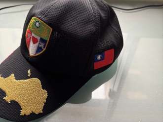 老將軍不忍了！ Po出國軍「高視度休閒帽」：我驕傲