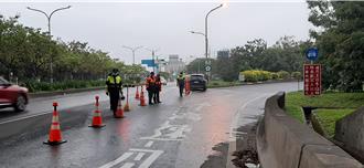 清明連假掃墓車潮多 楊梅警方加強墓區交通疏導