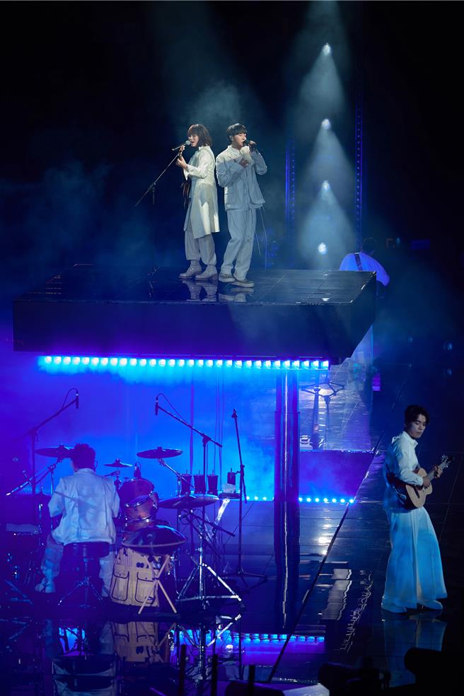 蘇打綠24日在香港紅館舉辦「二十年一刻」演唱會，一連三場圓滿落幕。（緒風有限公司提供）