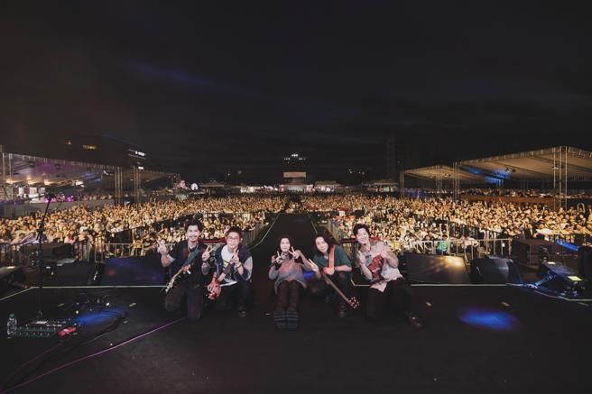 首届「高雄樱花季」创下6万人参与盛况。(图片来源:高雄市经发局提供)