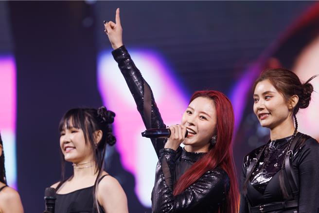 Elkie（庄锭欣）的舞台魅力十足。（好看娱乐提供）