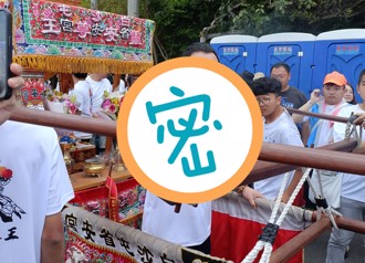 白沙屯媽祖急行軍！他走完巧遇「不老男神」眾人羨炸