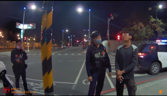 高雄男骑机车闯红灯遭拦查 不仅酒驾还骑赃车遭送办