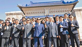 首度訪北京 陸學者：具政治敏感性