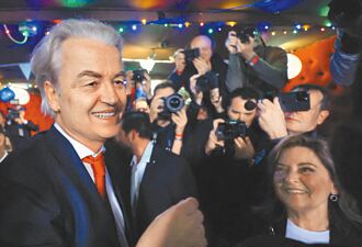 民粹主義野火燎原