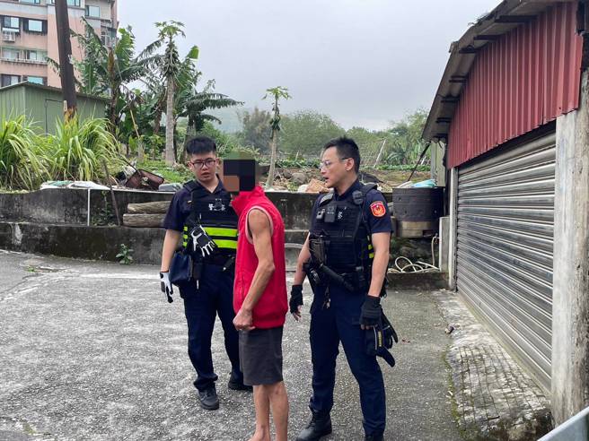 張男被警方逮捕。（翻攝畫面）