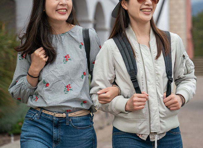 大陸一對雙胞姊妹失散30年，沒想到2人除了長相、身形一樣，就連生活方式和思維也驚人相似。(圖:shutterstock/達志)