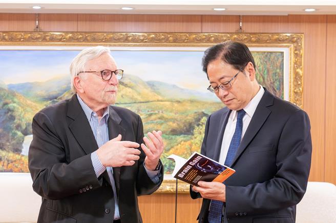 张善政市长感谢ICF率团参访，并希望透过国际交流汲取国际城市的成果案例。(智发会提供／蔡依珍桃园传真)