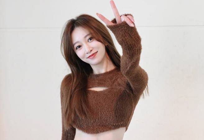 筱崎泫透过影片分享冻卵过程。（图/筱崎泫脸书）