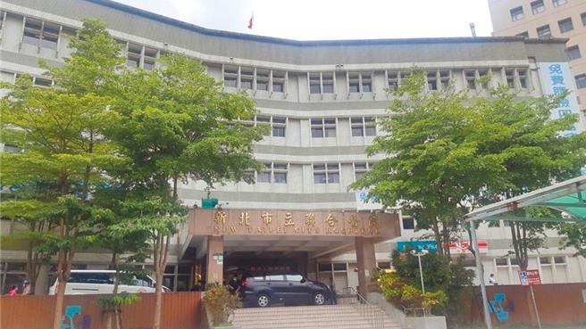 针对远百A13食物中毒案，新北市立联合医院今透过公开声明说明患者当时就诊情况。（本报资料照片）