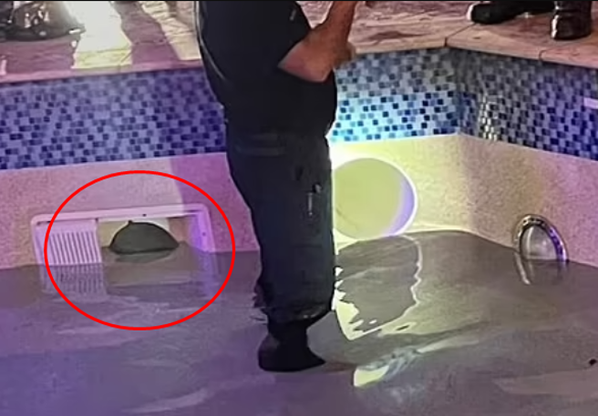 女童遭泳池排水管吸入溺毙。（图／翻摄自X）  