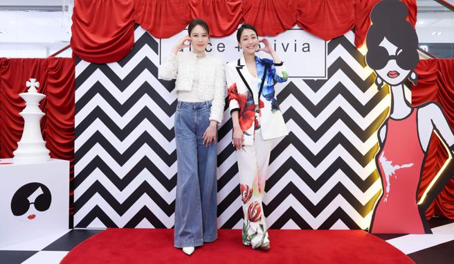 纽约时尚品牌alice + olivia邀请女星Melody殷悦（左）、谢欣颖一同现身逛店。（alice + olivia提供）