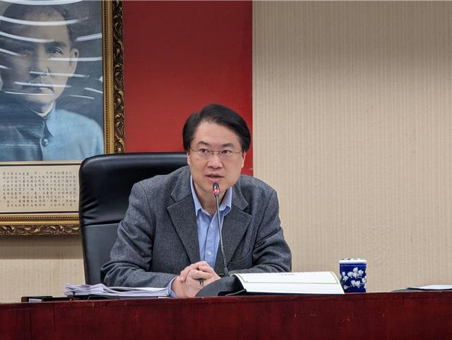 内政部今日召开第14次住宅审议会议，对于「国家住宅及都市更新中心社会住宅招租制度专案」、「社会住宅租金分级制度草案」及「住宅计画及财务计画（112至115年）核定计画」做讨论。 （内政部提供／游念育台北传真）