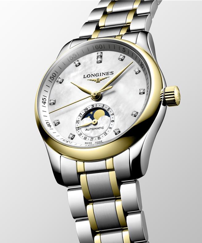 浪琴巨擘系列月相顯示腕表，18K黃金錶圈，鑲有12顆美鑽，具月相、月曆顯示，售價14萬2100元。（Longines提供／黃唯淯台北傳真）