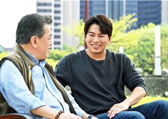 蕭景鴻消失8點檔改忙Energy！ 華麗回歸多了「富爸爸」